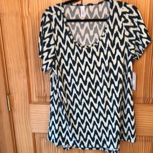 New LuLaRoe Classic T
